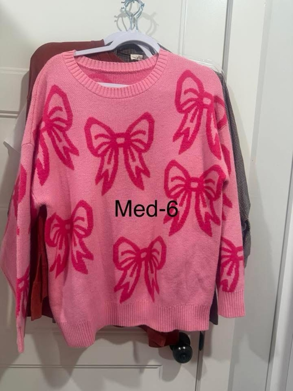 Pink Bow Pattern Women’s Sweater
